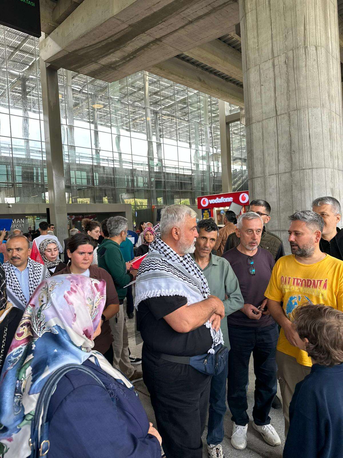 Sumud Filosunun Muğlalı Aktivisti Özkan Dilmeç Dalaman’da Sevgi Gösterileriyle Karşılandı 2
